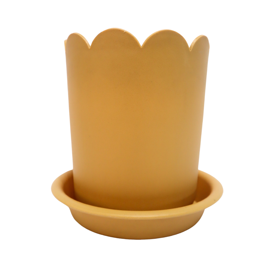 Simple Resin Planter with Catch Plate | Plastic Pots