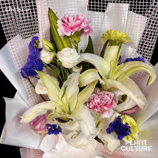 Chelsea Mixed Fresh Flower Arrangement